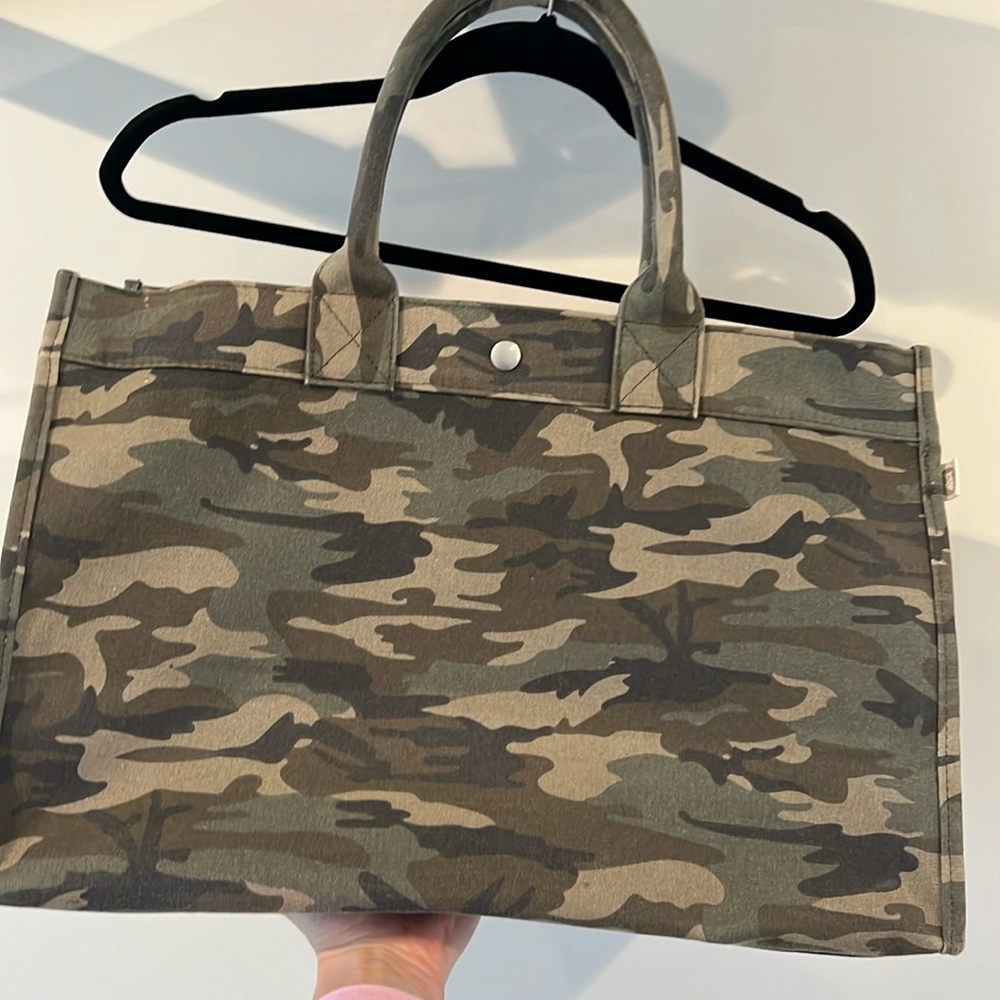 Quilted Koala Green Camo East West Bag Like New
